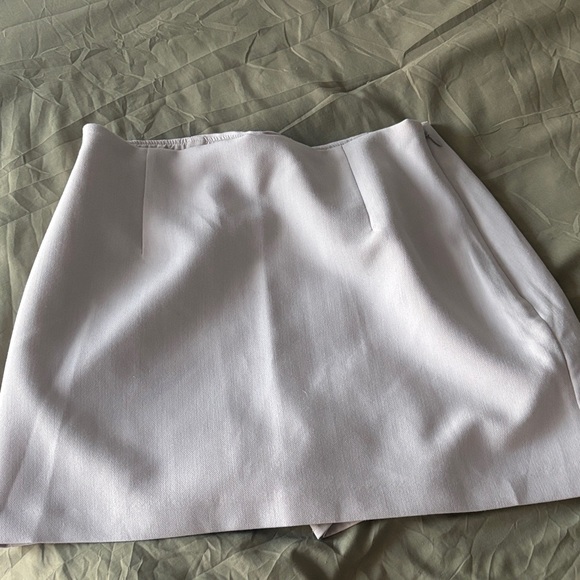 Abercrombie & Fitch Dresses & Skirts - Abercrombie light tan Women's Mini Skort